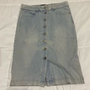 stretchy button up denim skirt by le chateau